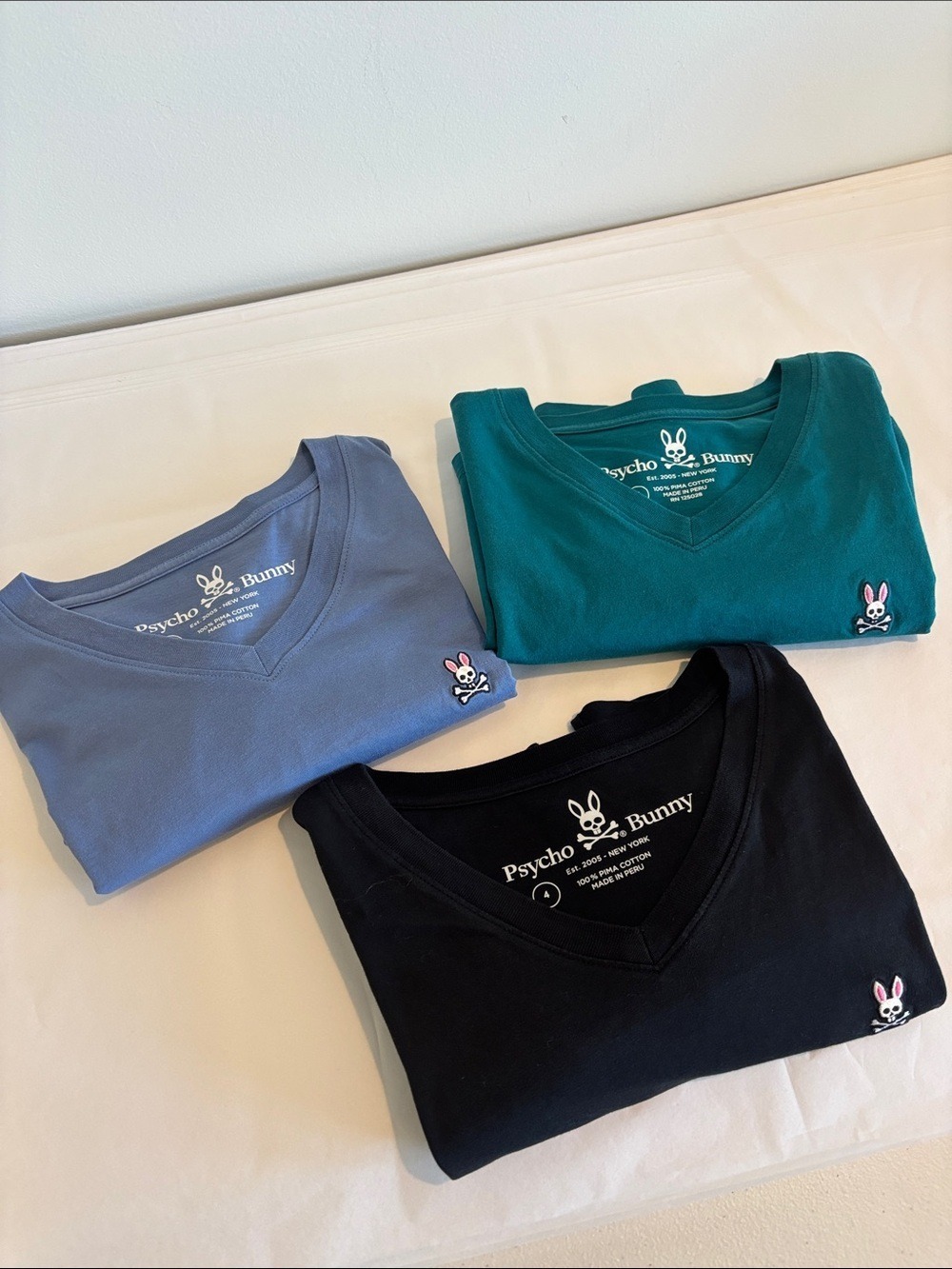 Psycho Bunny SET OF 3 V-Neck Tee’s 100% cotton Black Teal and blue size small